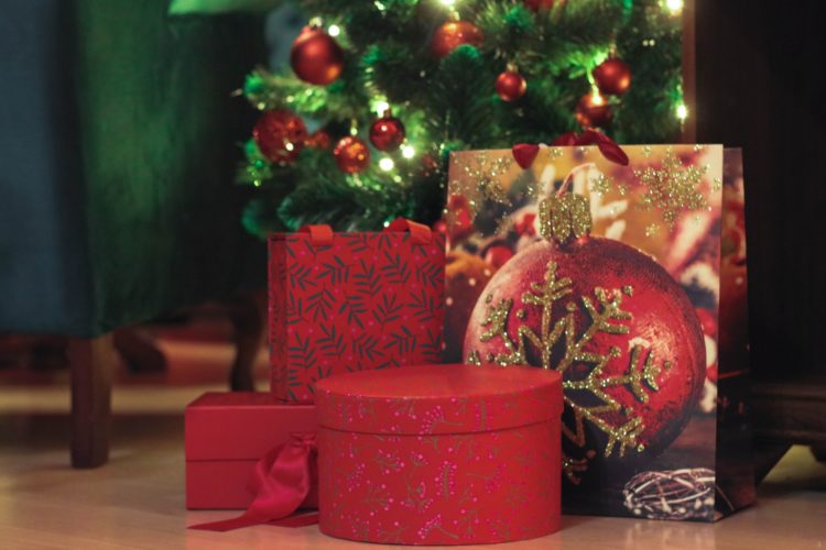 Have a Very Tax Efficient Christmas! Friend & Grant Accountants