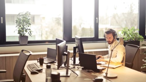 The benefits of Zoom video conferencing Friend & Grant Accountants