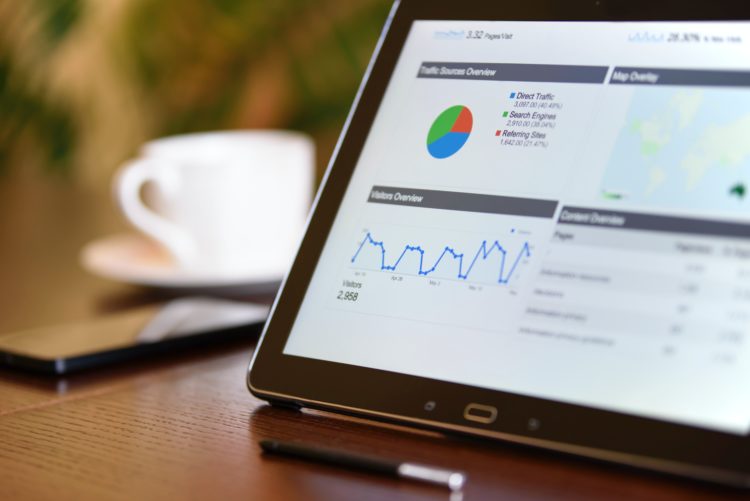Looking to increase your profits? Is it a good idea to voluntarily register for VAT? Friend & Grant Accountants
