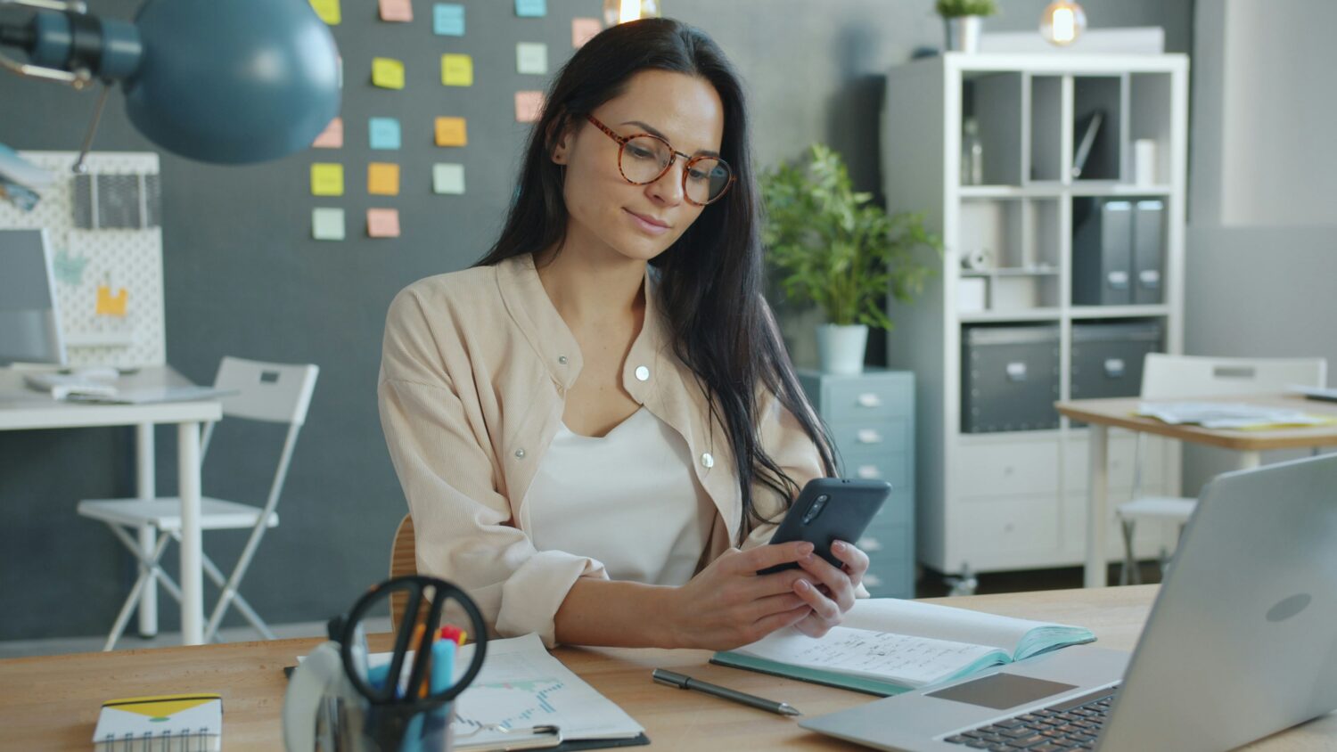 Supporting a Client Through a CIS Compliance Enquiry Friend & Grant Accountants